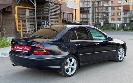 Mercedes-Benz C-Класс, 2004 год, 800 000 рублей, 8 фотография