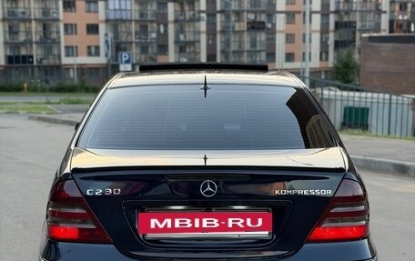 Mercedes-Benz C-Класс, 2004 год, 800 000 рублей, 11 фотография