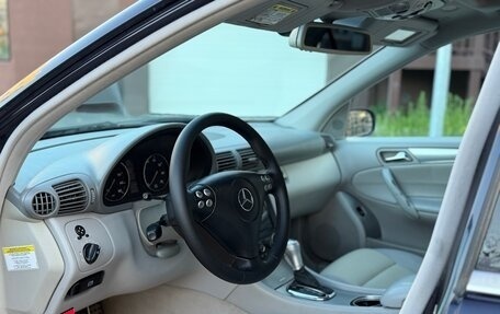 Mercedes-Benz C-Класс, 2004 год, 800 000 рублей, 16 фотография