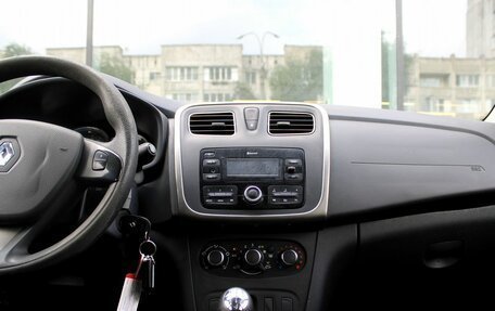 Renault Sandero II рестайлинг, 2017 год, 920 000 рублей, 13 фотография