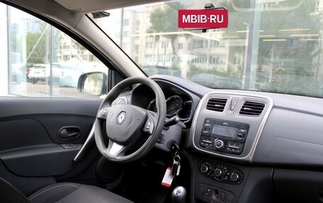 Renault Sandero II рестайлинг, 2017 год, 920 000 рублей, 9 фотография