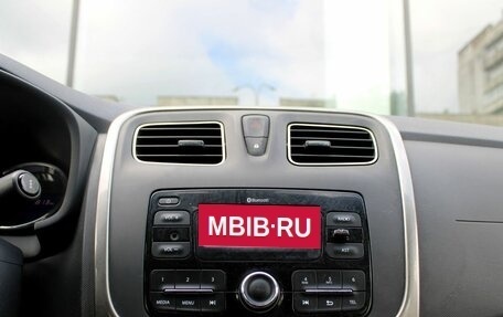 Renault Sandero II рестайлинг, 2017 год, 920 000 рублей, 12 фотография
