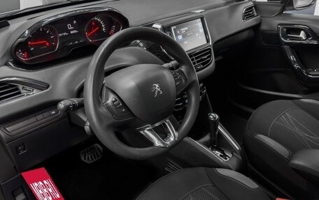 Peugeot 208 II, 2014 год, 779 900 рублей, 7 фотография