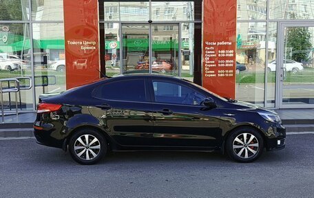 KIA Rio III рестайлинг, 2015 год, 880 000 рублей, 4 фотография