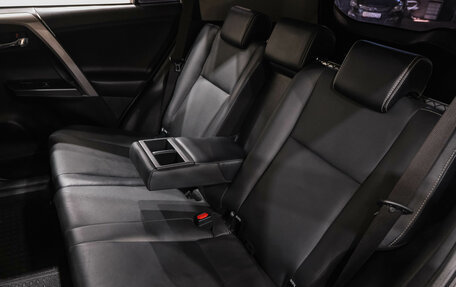 Toyota RAV4, 2016 год, 2 299 000 рублей, 38 фотография