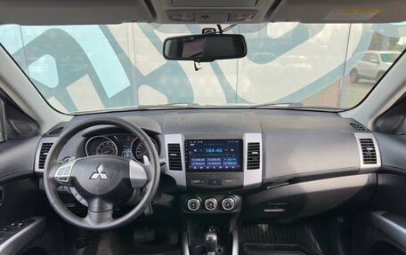 Mitsubishi Outlander III рестайлинг 3, 2011 год, 1 350 000 рублей, 2 фотография