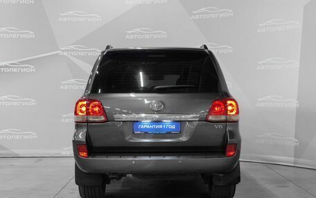 Toyota Land Cruiser 200, 2010 год, 2 750 000 рублей, 4 фотография