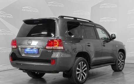Toyota Land Cruiser 200, 2010 год, 2 750 000 рублей, 5 фотография