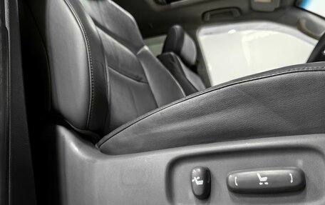 Toyota Land Cruiser 200, 2010 год, 2 750 000 рублей, 17 фотография