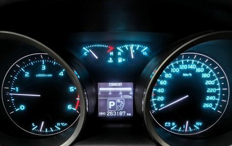 Toyota Land Cruiser 200, 2010 год, 2 750 000 рублей, 23 фотография