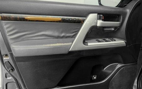 Toyota Land Cruiser 200, 2010 год, 2 750 000 рублей, 26 фотография