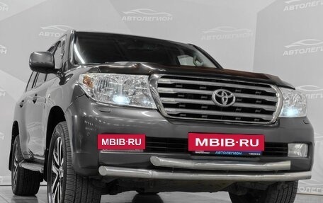 Toyota Land Cruiser 200, 2010 год, 2 750 000 рублей, 30 фотография