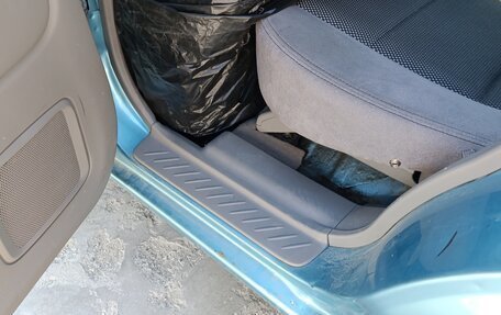 Mazda Demio III (DE), 2001 год, 256 000 рублей, 19 фотография
