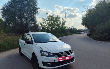 Volkswagen Polo VI (EU Market), 2018 год, 525 000 рублей, 2 фотография