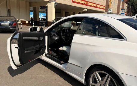 Mercedes-Benz E-Класс, 2012 год, 1 100 000 рублей, 6 фотография