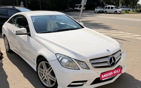 Mercedes-Benz E-Класс, 2012 год, 1 100 000 рублей, 2 фотография