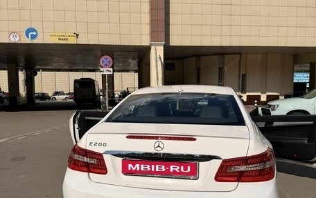 Mercedes-Benz E-Класс, 2012 год, 1 100 000 рублей, 8 фотография
