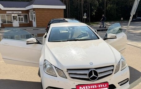 Mercedes-Benz E-Класс, 2012 год, 1 100 000 рублей, 5 фотография