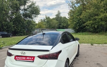 Hyundai Solaris II рестайлинг, 2019 год, 1 100 000 рублей, 3 фотография