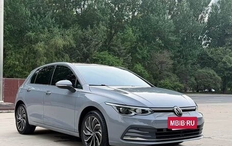 Volkswagen Golf VIII, 2022 год, 1 790 000 рублей, 2 фотография