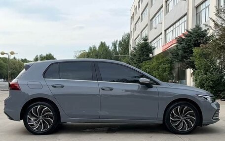 Volkswagen Golf VIII, 2022 год, 1 790 000 рублей, 6 фотография