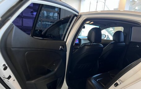 KIA Optima III, 2011 год, 1 090 000 рублей, 22 фотография