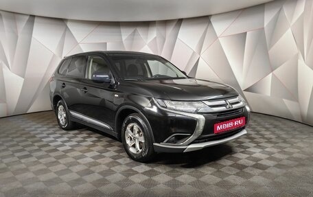 Mitsubishi Outlander III рестайлинг 3, 2018 год, 1 439 000 рублей, 3 фотография
