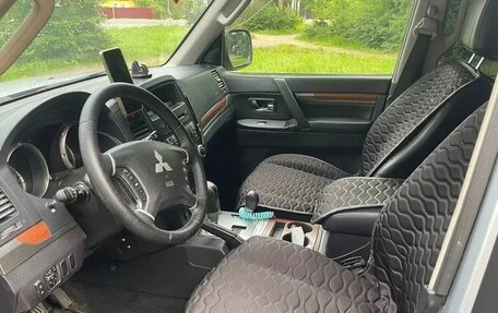 Mitsubishi Pajero IV, 2006 год, 1 135 000 рублей, 9 фотография
