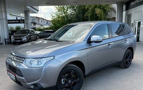 Mitsubishi Outlander III рестайлинг 3, 2013 год, 1 390 000 рублей, 1 фотография