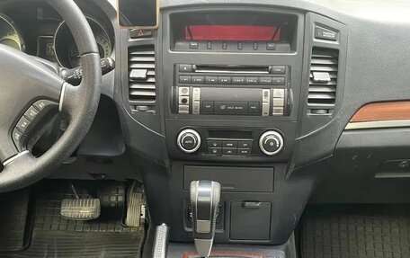 Mitsubishi Pajero IV, 2006 год, 1 135 000 рублей, 13 фотография