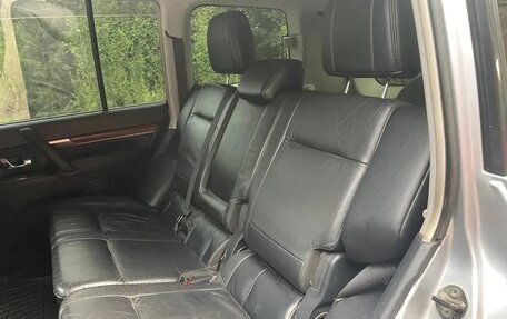Mitsubishi Pajero IV, 2006 год, 1 135 000 рублей, 14 фотография