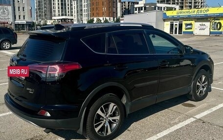Toyota RAV4, 2018 год, 2 890 000 рублей, 5 фотография