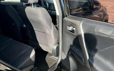 Toyota RAV4, 2018 год, 2 890 000 рублей, 17 фотография