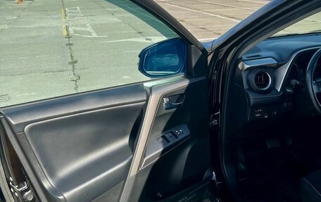 Toyota RAV4, 2018 год, 2 890 000 рублей, 16 фотография