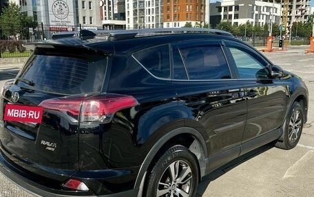 Toyota RAV4, 2018 год, 2 890 000 рублей, 9 фотография
