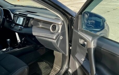 Toyota RAV4, 2018 год, 2 890 000 рублей, 19 фотография