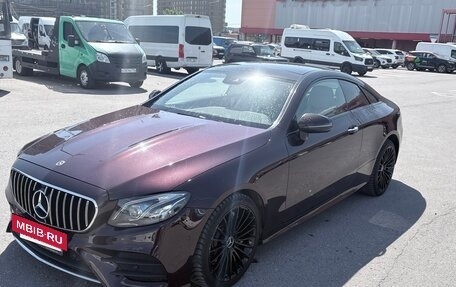 Mercedes-Benz E-Класс, 2018 год, 4 200 000 рублей, 3 фотография