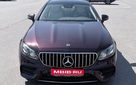 Mercedes-Benz E-Класс, 2018 год, 4 200 000 рублей, 4 фотография
