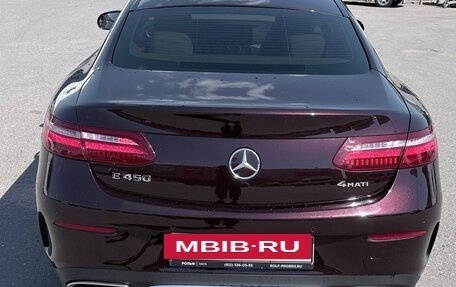 Mercedes-Benz E-Класс, 2018 год, 4 200 000 рублей, 9 фотография