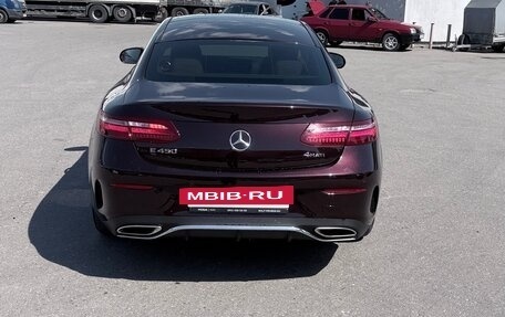 Mercedes-Benz E-Класс, 2018 год, 4 200 000 рублей, 10 фотография
