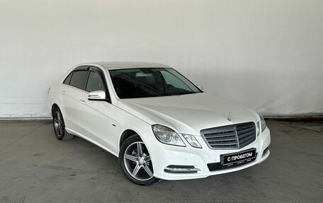 Mercedes-Benz E-Класс, 2011 год, 1 580 000 рублей, 3 фотография