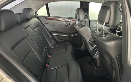Mercedes-Benz E-Класс, 2011 год, 1 580 000 рублей, 10 фотография