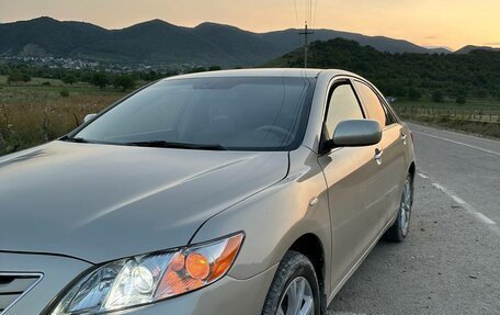 Toyota Camry, 2007 год, 845 000 рублей, 3 фотография