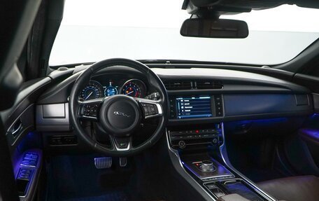 Jaguar XF II, 2016 год, 1 997 077 рублей, 6 фотография