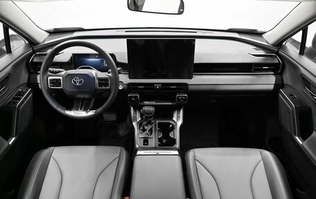 Toyota RAV4, 2026 год, 4 900 000 рублей, 18 фотография