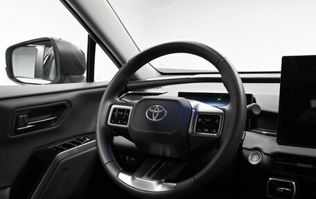 Toyota RAV4, 2026 год, 4 900 000 рублей, 28 фотография
