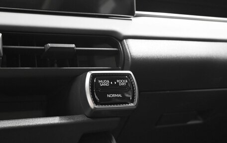 Toyota RAV4, 2026 год, 4 900 000 рублей, 27 фотография