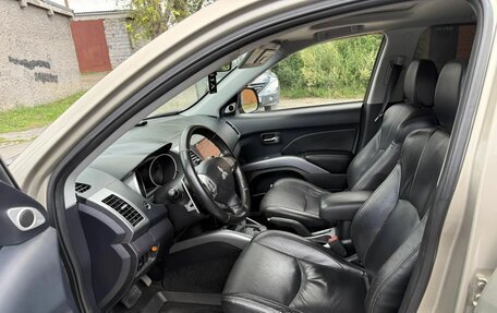 Mitsubishi Outlander III рестайлинг 3, 2007 год, 1 500 000 рублей, 2 фотография
