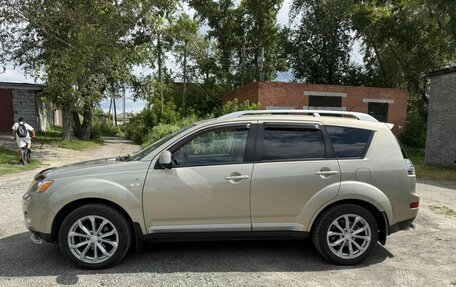 Mitsubishi Outlander III рестайлинг 3, 2007 год, 1 500 000 рублей, 14 фотография