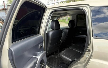 Mitsubishi Outlander III рестайлинг 3, 2007 год, 1 500 000 рублей, 15 фотография
